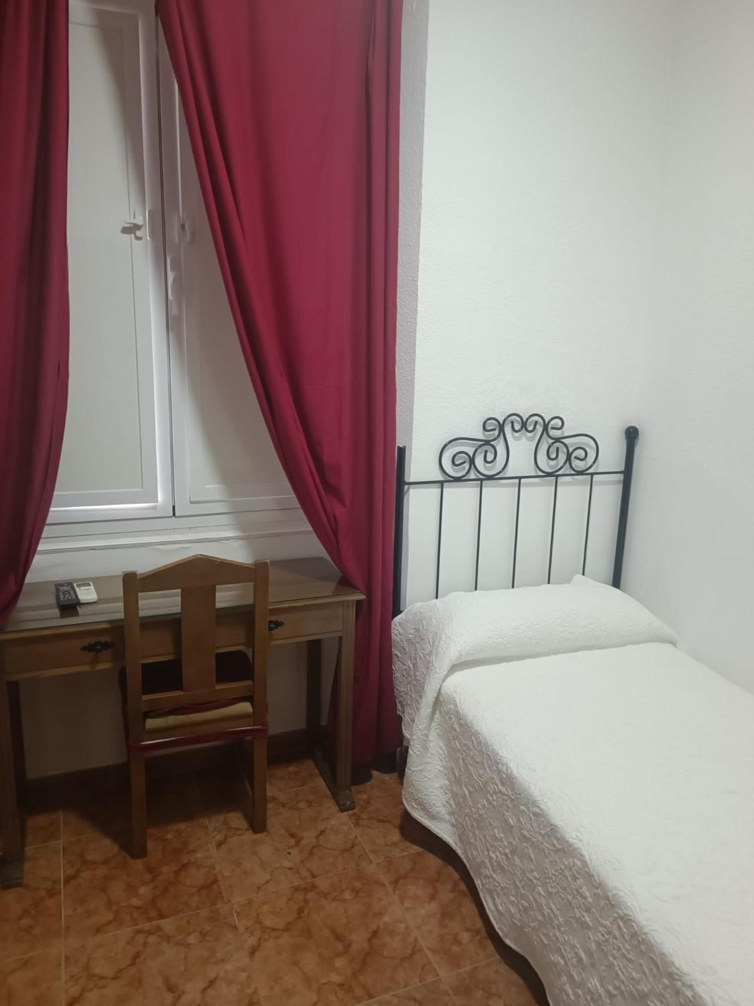 Rooms Los Montes Гранада Екстер'єр фото