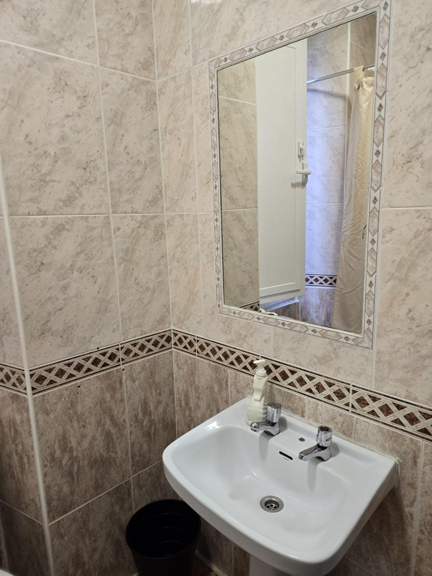 Rooms Los Montes Гранада Екстер'єр фото